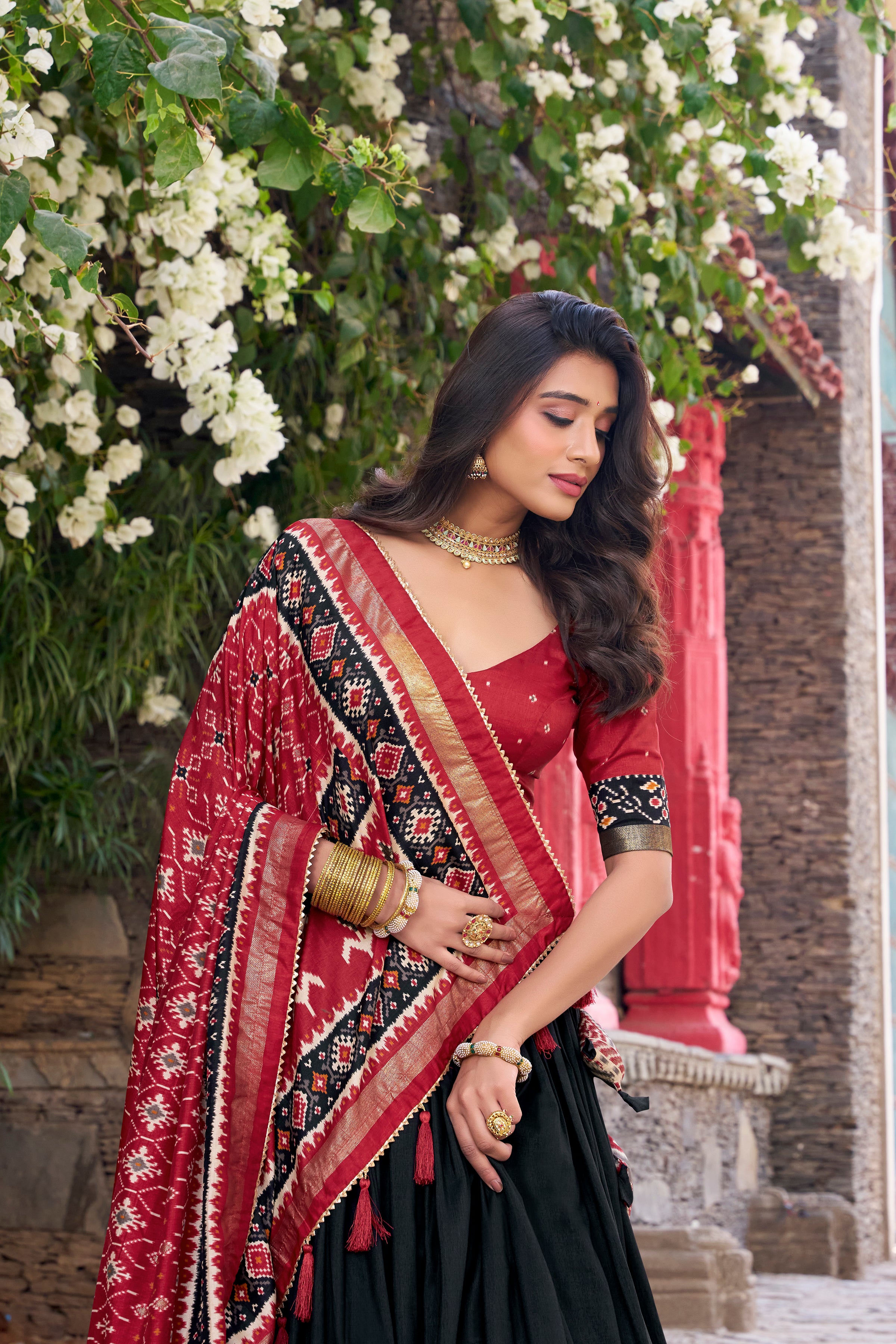 Elegant Lehenga with Traditional Motifs