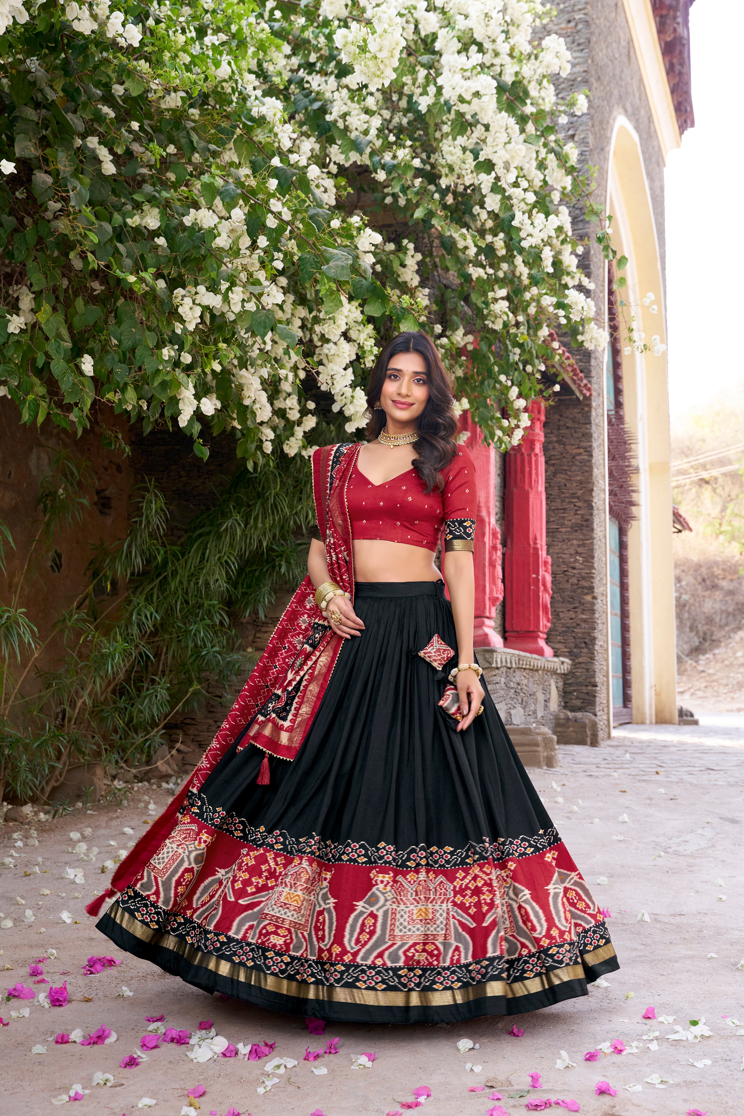Elegant Lehenga with Traditional Motifs