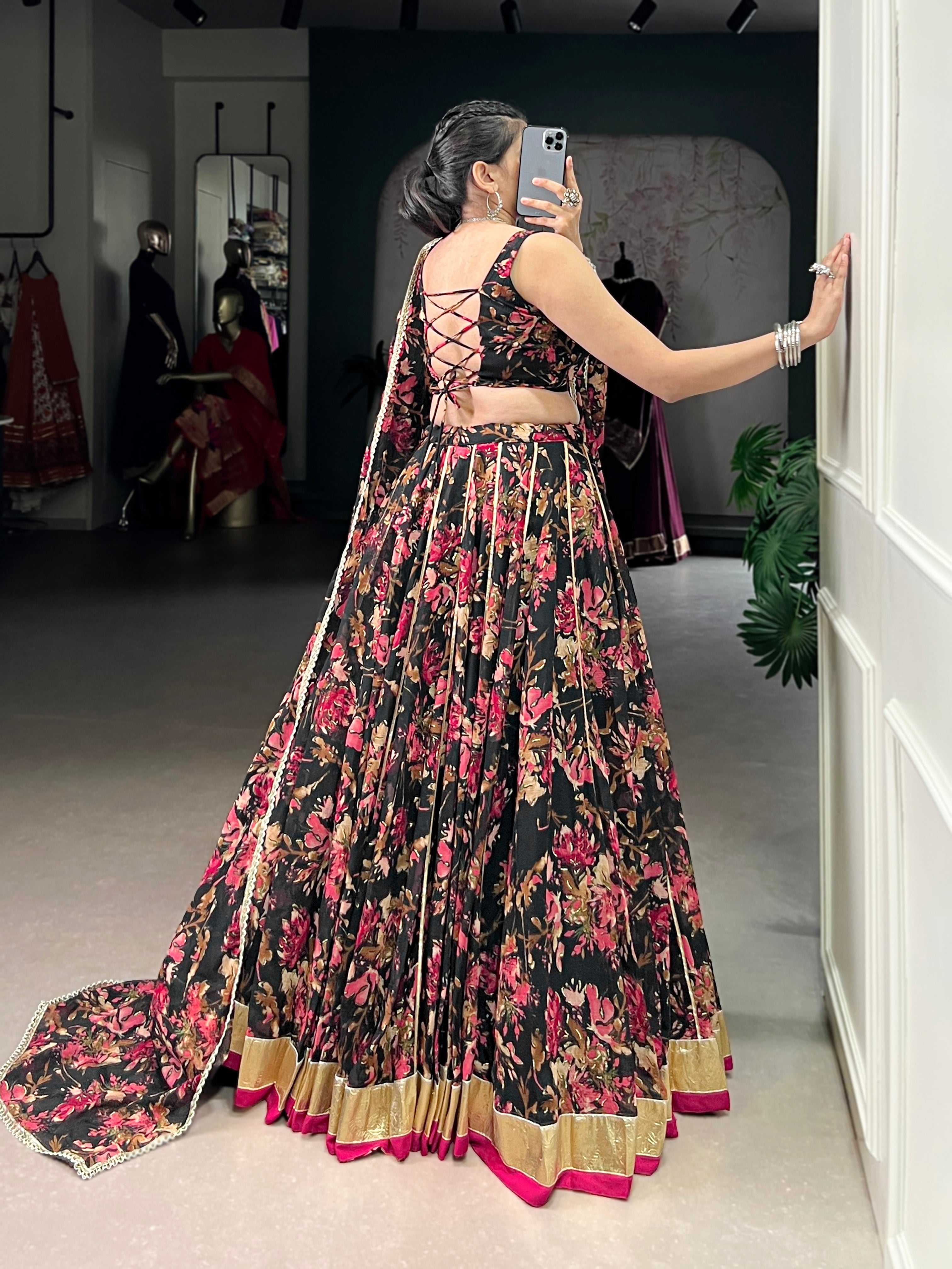 Floral Elegance Chiffon Choli with Golden Border Detailing