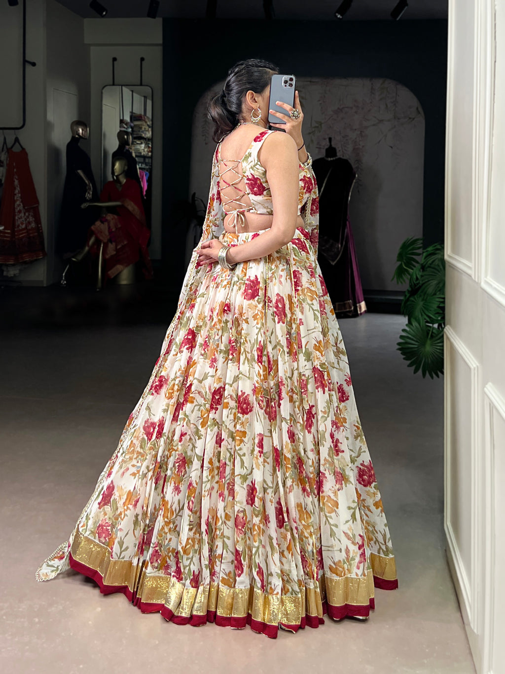 Floral Elegance Chiffon Choli with Golden Border Detailing
