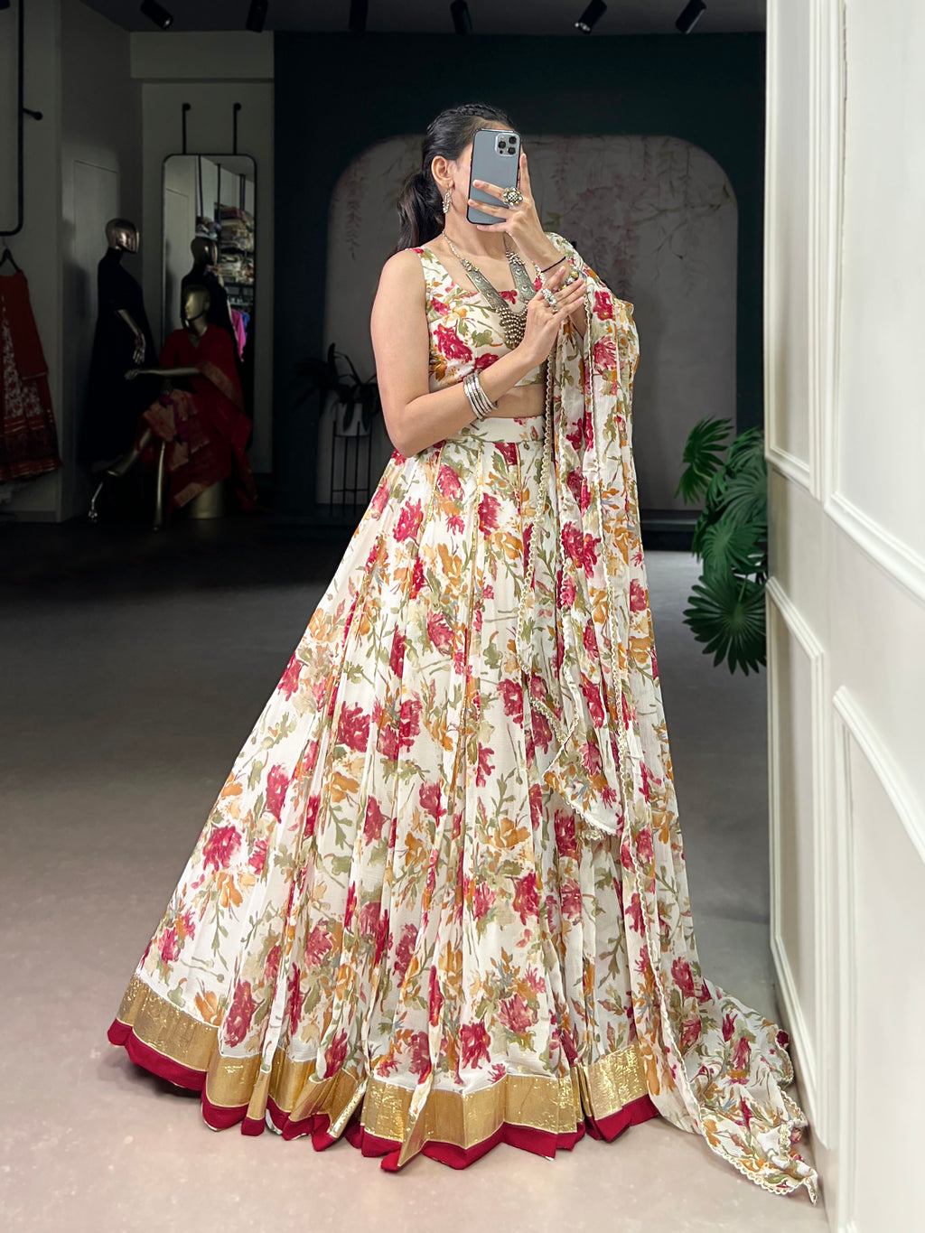 Floral Elegance Chiffon Choli with Golden Border Detailing