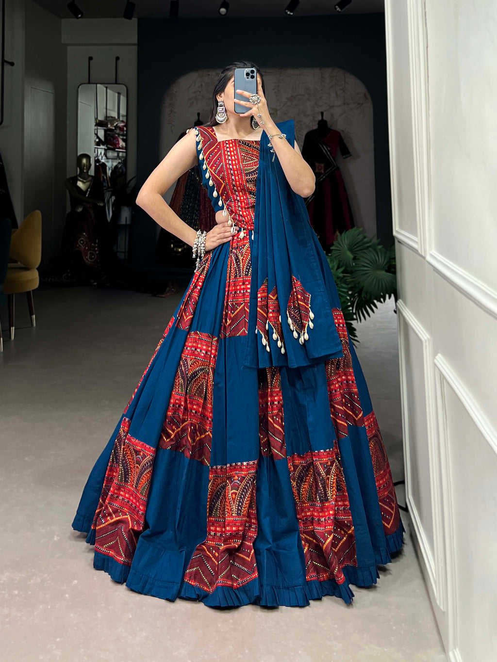 Pure Cotton Traditional Choli with Dupatta – Blue & Red Bandhani Print