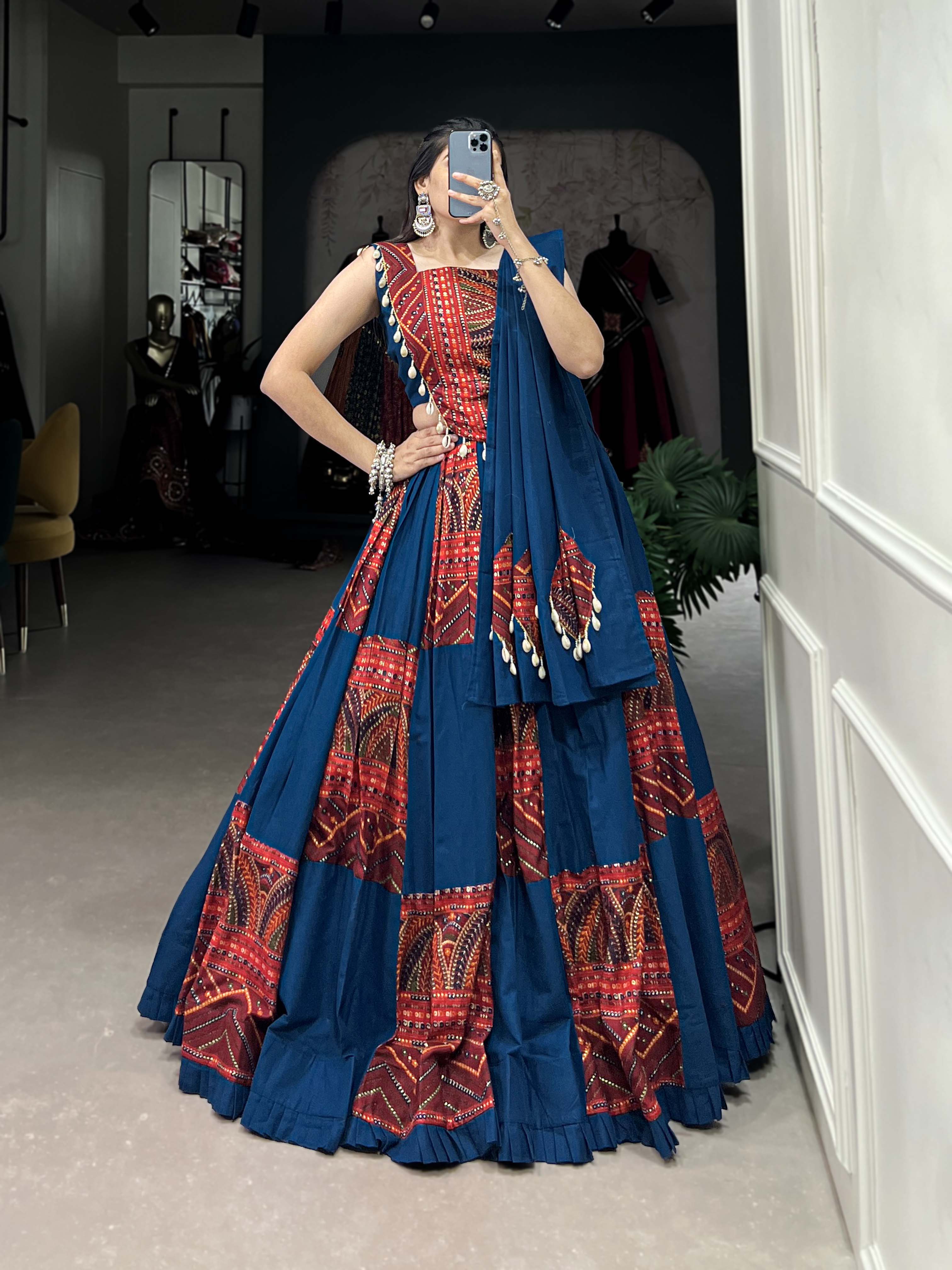 Pure Cotton Traditional Choli with Dupatta – Blue & Red Bandhani Print