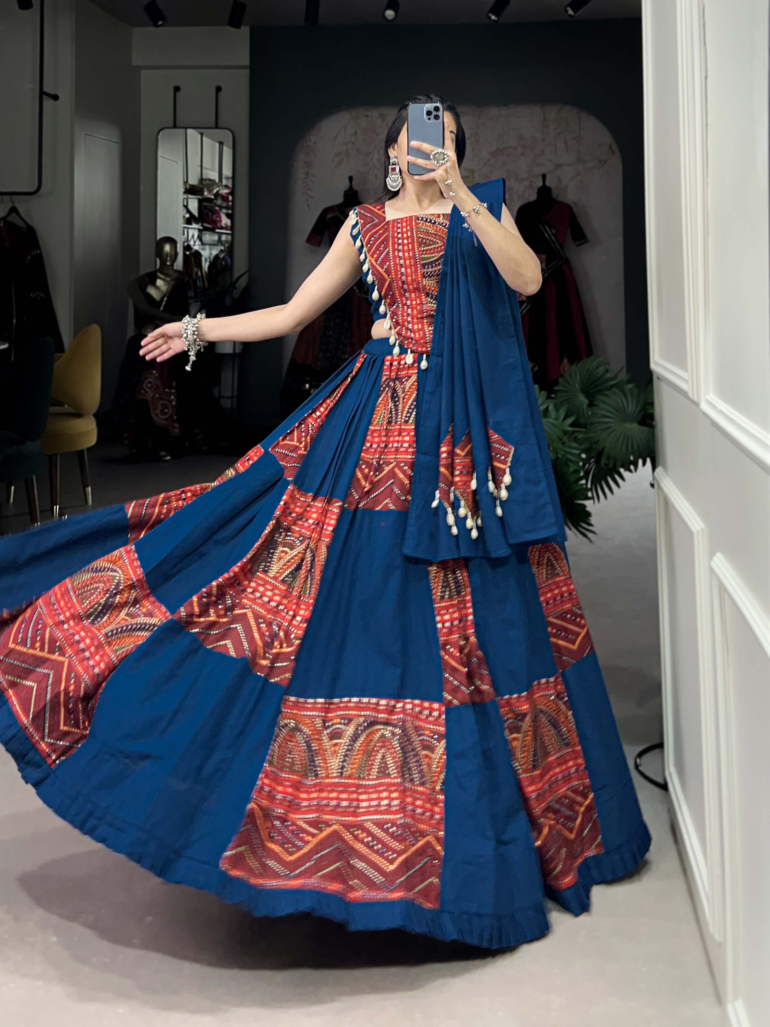 Pure Cotton Traditional Choli with Dupatta – Blue & Red Bandhani Print