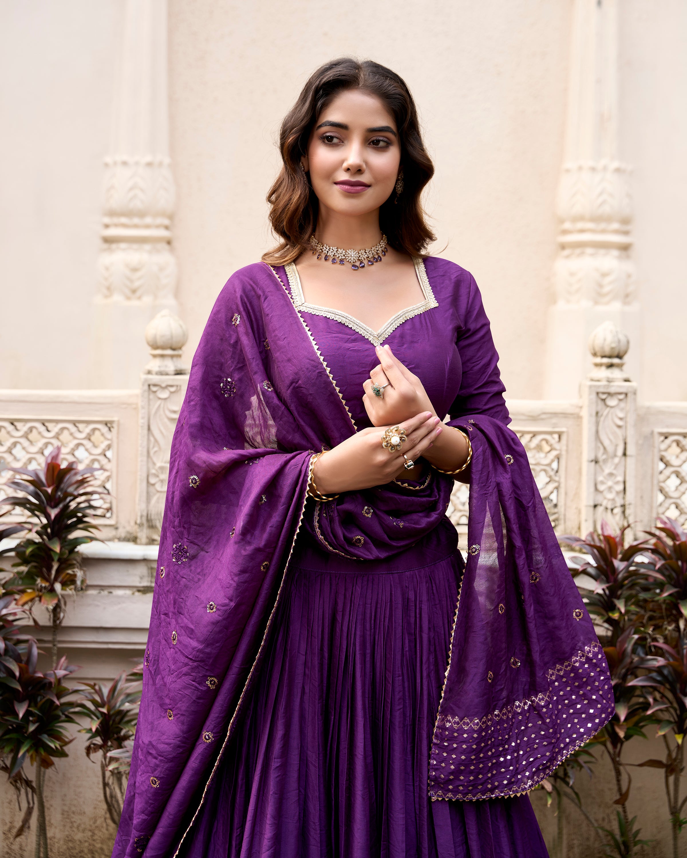 Regal Choli with Woven Zari Border
