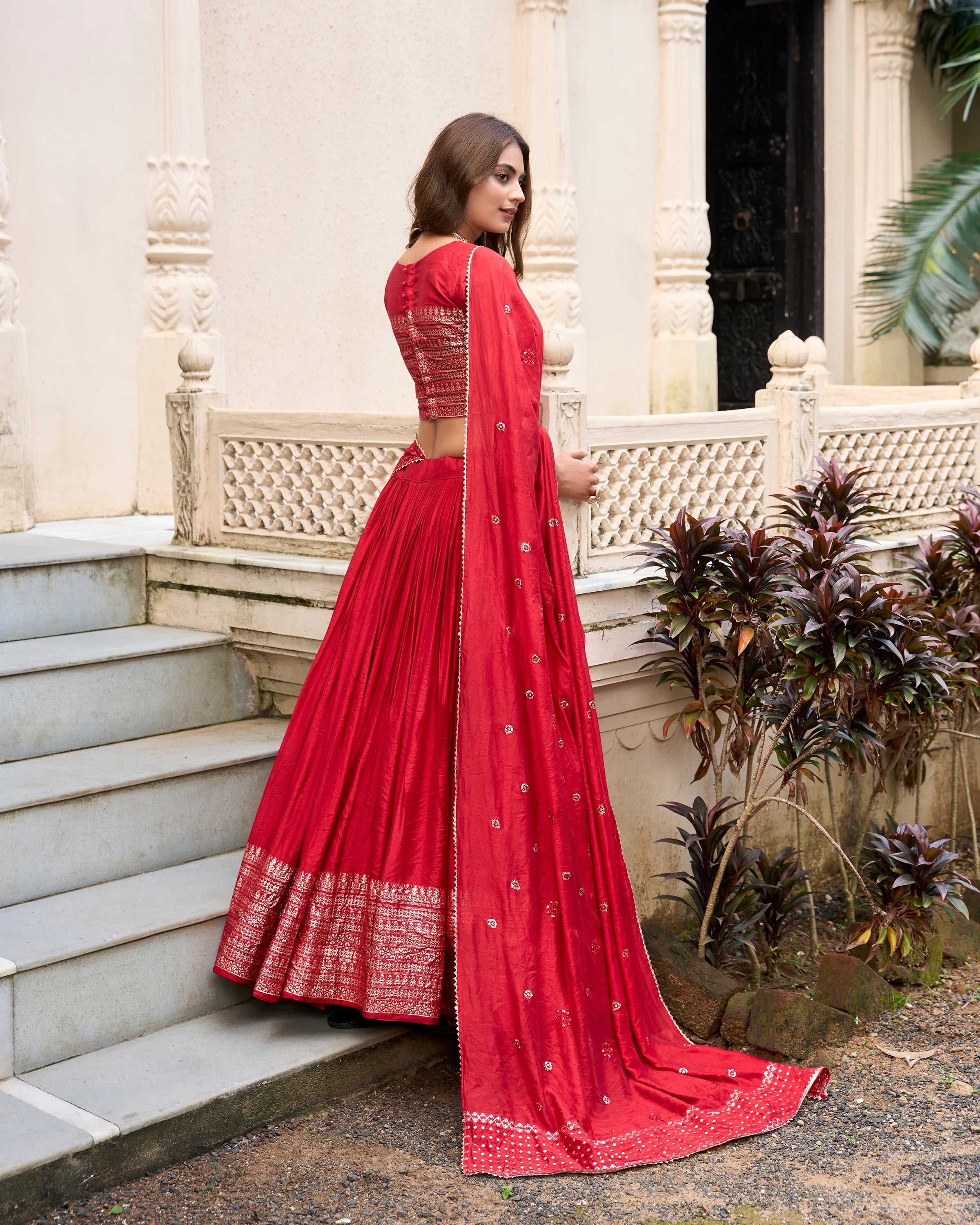 Regal Choli with Woven Zari Border