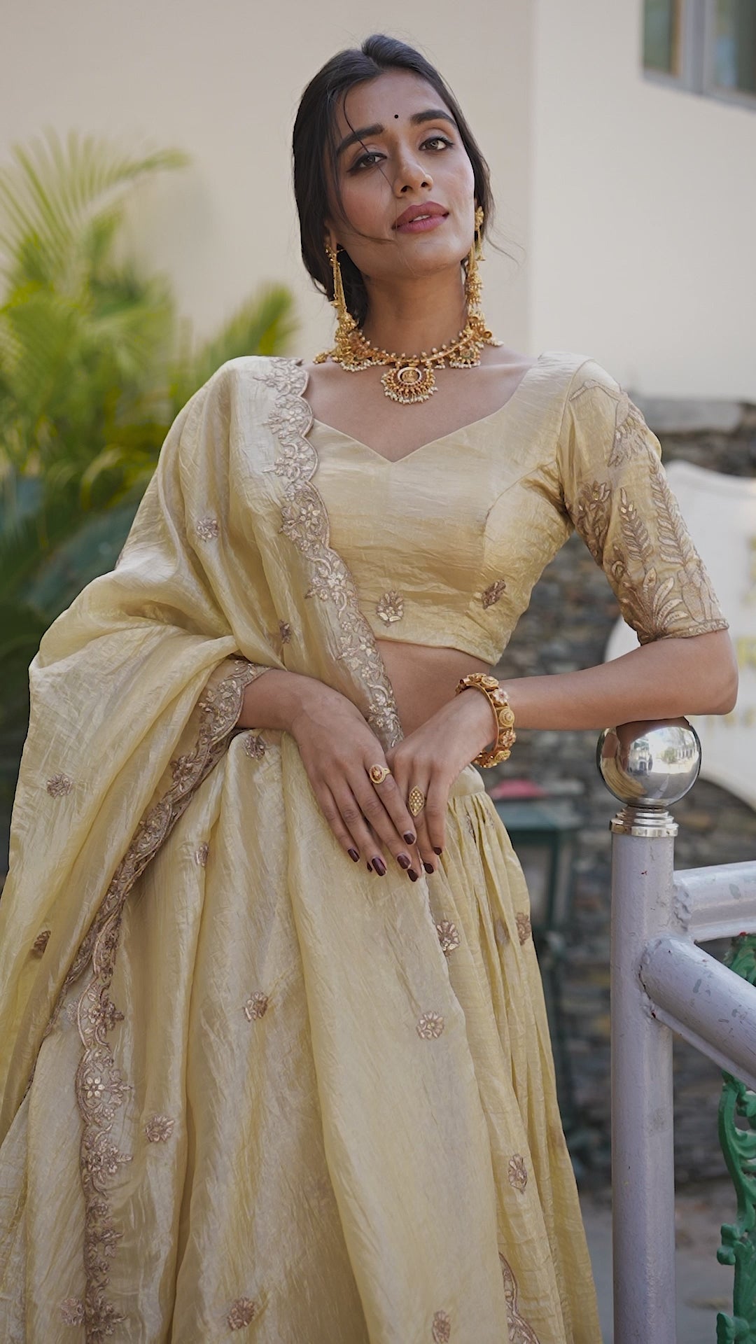 Graceful allure in a stunning dusty rose lehenga.