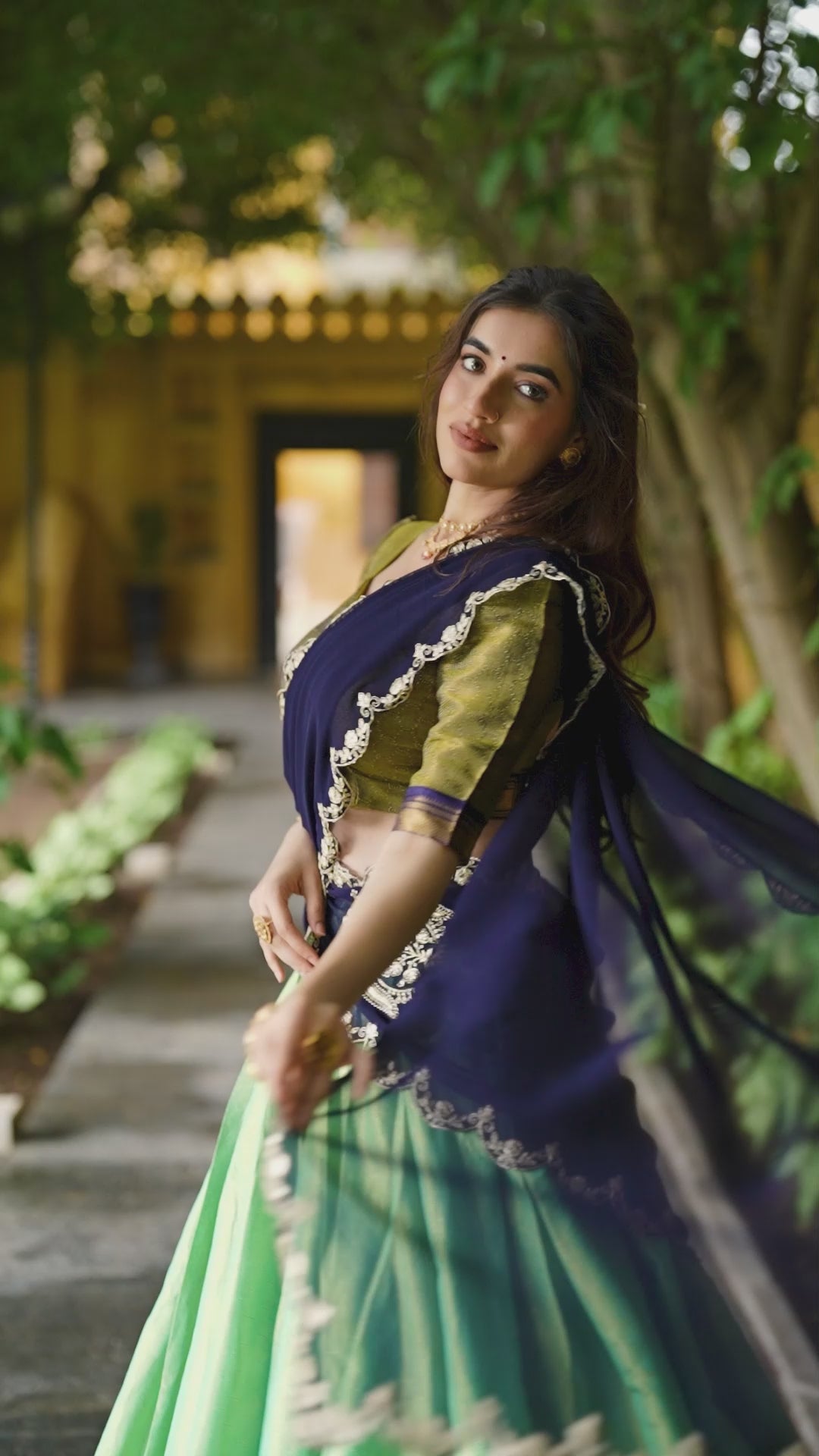 Kanchipuram silk lehenga Choli, woven with stunning zari details and Georgette Dupatta