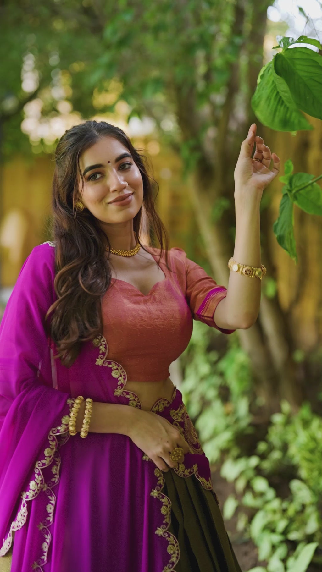 Kanchipuram silk lehenga Choli, woven with stunning zari details and Georgette Dupatta