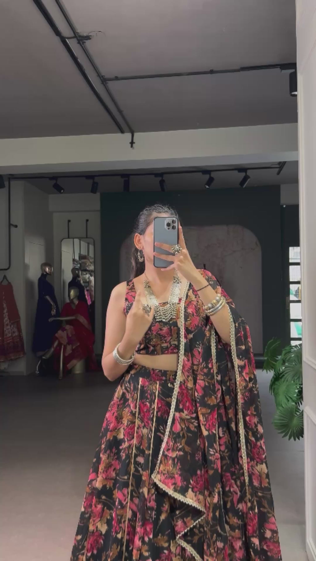 Floral Elegance Chiffon Choli with Golden Border Detailing